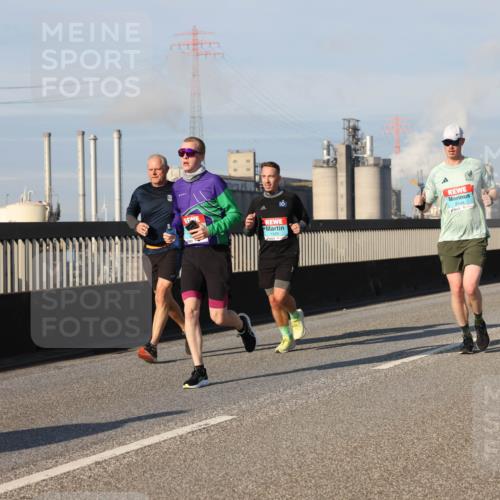 03.10.2025 - Köhlbrandbrückenlauf Lena Gebhardt http://msf.ph/oto/9134561 03.10.2025 09:52:44 Position 2 1525, 2449 meine-sportfotos.de