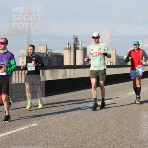 03.10.2025 - Köhlbrandbrückenlauf Lena Gebhardt http://msf.ph/oto/9134571 03.10.2025 09:52:44 Position 2 1525, 2449 meine-sportfotos.de