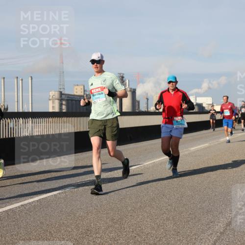 03.10.2025 - Köhlbrandbrückenlauf Lena Gebhardt http://msf.ph/oto/9134585 03.10.2025 09:52:45 Position 2 1525, 1, 2449 meine-sportfotos.de