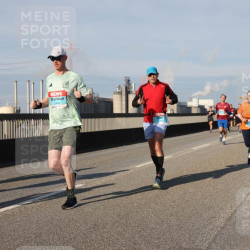 03.10.2025 - Köhlbrandbrückenlauf Lena Gebhardt http://msf.ph/oto/9134599 03.10.2025 09:52:46 Position 2 2449 meine-sportfotos.de