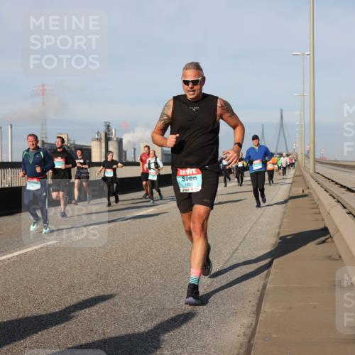 03.10.2025 - Köhlbrandbrückenlauf Lena Gebhardt http://msf.ph/oto/9134699 03.10.2025 09:52:52 Position 2 1435 meine-sportfotos.de