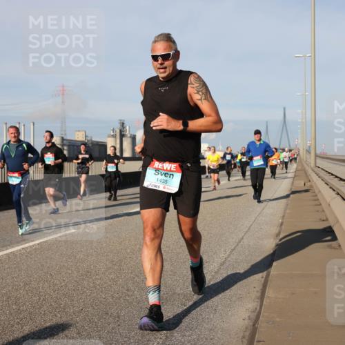 03.10.2025 - Köhlbrandbrückenlauf Lena Gebhardt http://msf.ph/oto/9134704 03.10.2025 09:52:52 Position 2 1435 meine-sportfotos.de