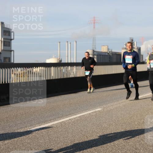 03.10.2025 - Köhlbrandbrückenlauf Lena Gebhardt http://msf.ph/oto/9134783 03.10.2025 09:52:57 Position 2  meine-sportfotos.de