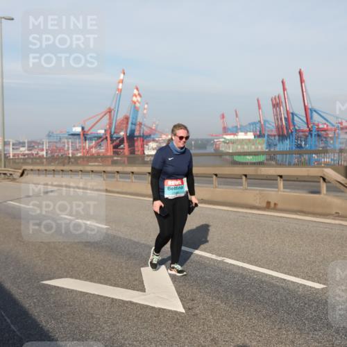 03.10.2025 - Köhlbrandbrückenlauf Yannick Fuchs http://msf.ph/oto/9134851 03.10.2025 09:11:56 Position 2  meine-sportfotos.de
