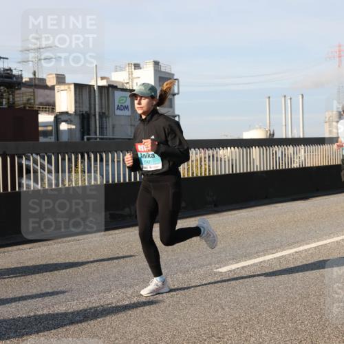 03.10.2025 - Köhlbrandbrückenlauf Lena Gebhardt http://msf.ph/oto/9134897 03.10.2025 09:53:06 Position 2 1747 meine-sportfotos.de