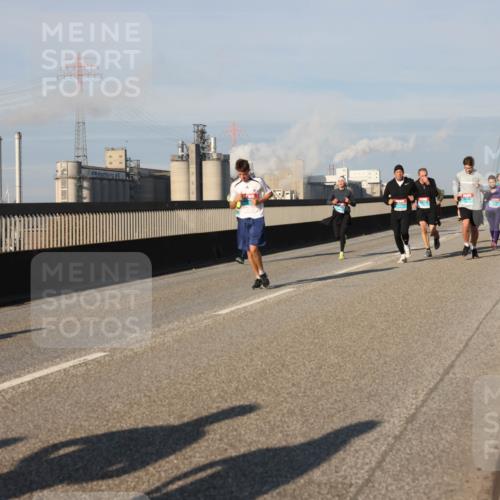 03.10.2025 - Köhlbrandbrückenlauf Lena Gebhardt http://msf.ph/oto/9134980 03.10.2025 09:53:10 Position 2  meine-sportfotos.de