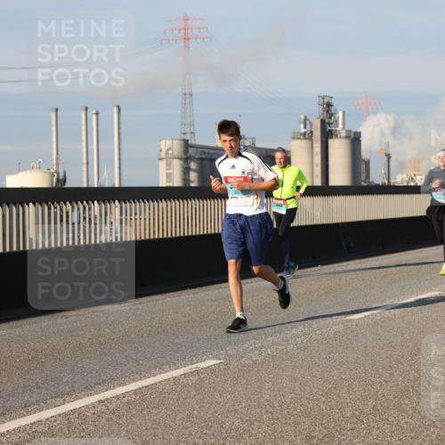 03.10.2025 - Köhlbrandbrückenlauf Lena Gebhardt http://msf.ph/oto/9134991 03.10.2025 09:53:11 Position 2  meine-sportfotos.de