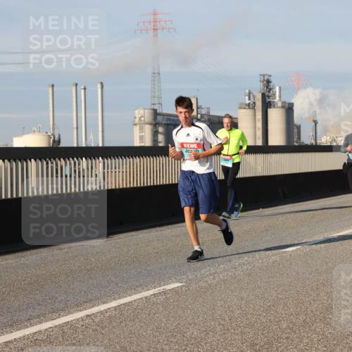 03.10.2025 - Köhlbrandbrückenlauf Lena Gebhardt http://msf.ph/oto/9134995 03.10.2025 09:53:11 Position 2 3321 meine-sportfotos.de