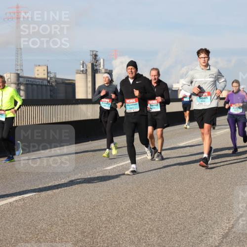 03.10.2025 - Köhlbrandbrückenlauf Lena Gebhardt http://msf.ph/oto/9135011 03.10.2025 09:53:12 Position 2 1192 meine-sportfotos.de