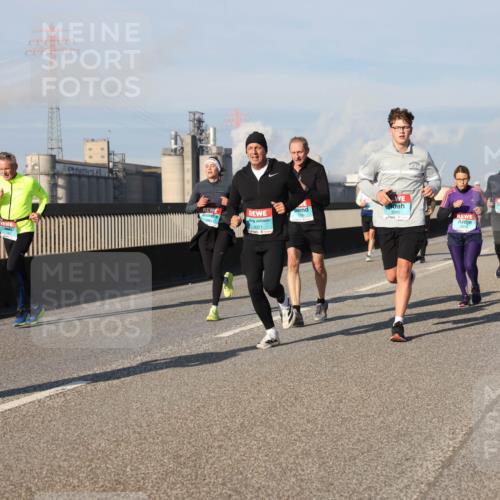 03.10.2025 - Köhlbrandbrückenlauf Lena Gebhardt http://msf.ph/oto/9135016 03.10.2025 09:53:12 Position 2 2040, 3321, 1192 meine-sportfotos.de