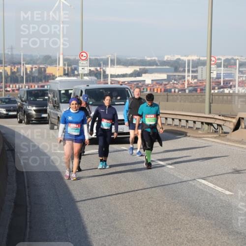 03.10.2025 - Köhlbrandbrückenlauf Yannick Fuchs http://msf.ph/oto/9135096 03.10.2025 09:13:55 Position 2 500, 3184, 195 meine-sportfotos.de
