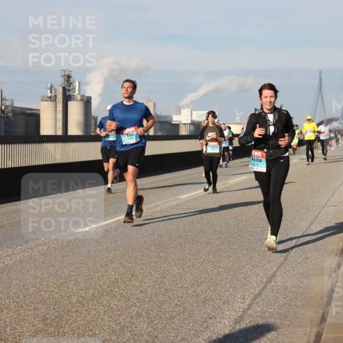 03.10.2025 - Köhlbrandbrückenlauf Lena Gebhardt http://msf.ph/oto/9135159 03.10.2025 09:53:20 Position 2 1399, 1679 meine-sportfotos.de