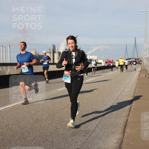 03.10.2025 - Köhlbrandbrückenlauf Lena Gebhardt http://msf.ph/oto/9135183 03.10.2025 09:53:22 Position 2 1679 meine-sportfotos.de