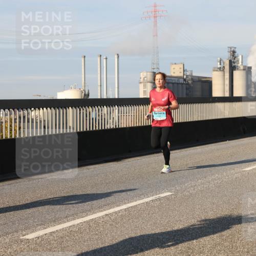03.10.2025 - Köhlbrandbrückenlauf Lena Gebhardt http://msf.ph/oto/9135265 03.10.2025 09:53:25 Position 2 1705 meine-sportfotos.de