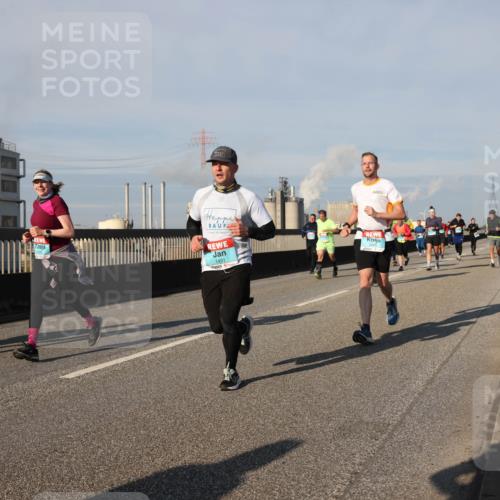 03.10.2025 - Köhlbrandbrückenlauf Lena Gebhardt http://msf.ph/oto/9135415 03.10.2025 09:53:32 Position 2 1491 meine-sportfotos.de