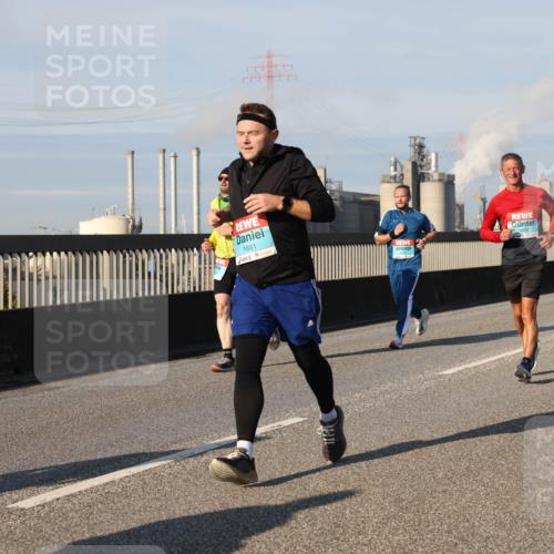 03.10.2025 - Köhlbrandbrückenlauf Lena Gebhardt http://msf.ph/oto/9135610 03.10.2025 09:53:39 Position 2 1681, 1038 meine-sportfotos.de