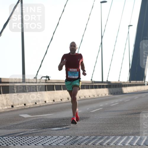 03.10.2025 - Köhlbrandbrückenlauf Yannick Fuchs http://msf.ph/oto/9135679 03.10.2025 08:18:37 Position 2 2968 meine-sportfotos.de