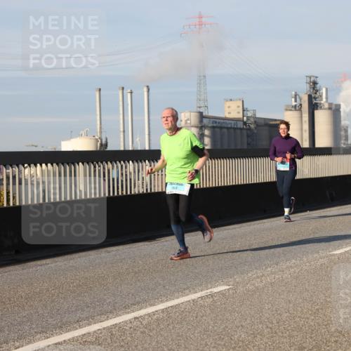 03.10.2025 - Köhlbrandbrückenlauf Lena Gebhardt http://msf.ph/oto/9135728 03.10.2025 09:53:44 Position 2 1802 meine-sportfotos.de