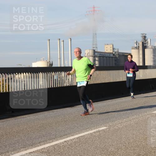03.10.2025 - Köhlbrandbrückenlauf Lena Gebhardt http://msf.ph/oto/9135734 03.10.2025 09:53:44 Position 2  meine-sportfotos.de