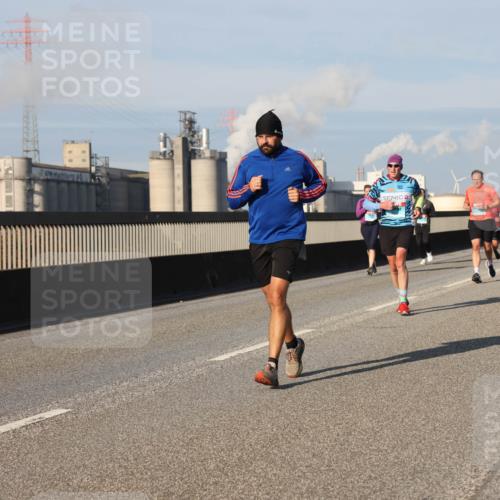 03.10.2025 - Köhlbrandbrückenlauf Lena Gebhardt http://msf.ph/oto/9135835 03.10.2025 09:53:50 Position 2  meine-sportfotos.de