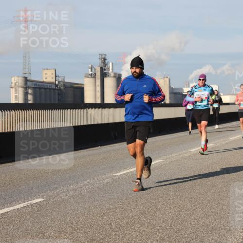 03.10.2025 - Köhlbrandbrückenlauf Lena Gebhardt http://msf.ph/oto/9135844 03.10.2025 09:53:50 Position 2  meine-sportfotos.de