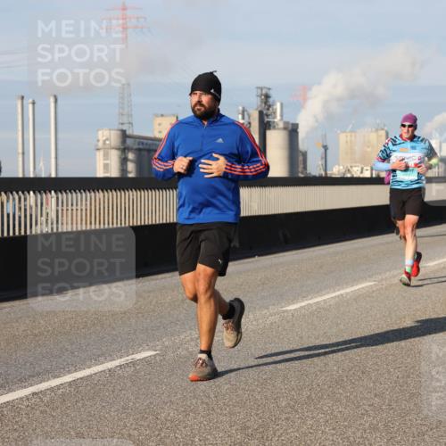 03.10.2025 - Köhlbrandbrückenlauf Lena Gebhardt http://msf.ph/oto/9135857 03.10.2025 09:53:51 Position 2  meine-sportfotos.de