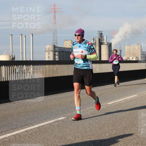 03.10.2025 - Köhlbrandbrückenlauf Lena Gebhardt http://msf.ph/oto/9135883 03.10.2025 09:53:53 Position 2 3457 meine-sportfotos.de