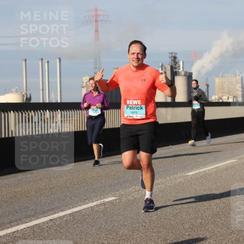 03.10.2025 - Köhlbrandbrückenlauf Lena Gebhardt http://msf.ph/oto/9135954 03.10.2025 09:53:55 Position 2 1973 meine-sportfotos.de