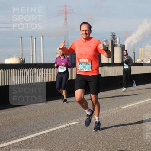 03.10.2025 - Köhlbrandbrückenlauf Lena Gebhardt http://msf.ph/oto/9135959 03.10.2025 09:53:55 Position 2 1973 meine-sportfotos.de