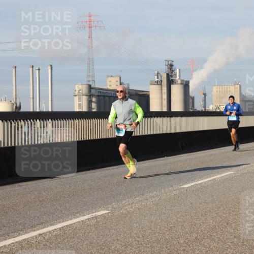 03.10.2025 - Köhlbrandbrückenlauf Lena Gebhardt http://msf.ph/oto/9136367 03.10.2025 09:54:16 Position 2  meine-sportfotos.de
