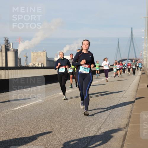 03.10.2025 - Köhlbrandbrückenlauf Lena Gebhardt http://msf.ph/oto/9136427 03.10.2025 09:54:19 Position 2 1654 meine-sportfotos.de