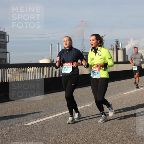 03.10.2025 - Köhlbrandbrückenlauf Lena Gebhardt http://msf.ph/oto/9136493 03.10.2025 09:54:22 Position 2 1417, 1915 meine-sportfotos.de