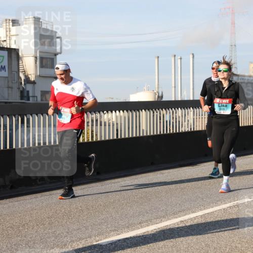 03.10.2025 - Köhlbrandbrückenlauf Lena Gebhardt http://msf.ph/oto/9136861 03.10.2025 09:54:40 Position 2 1829 meine-sportfotos.de