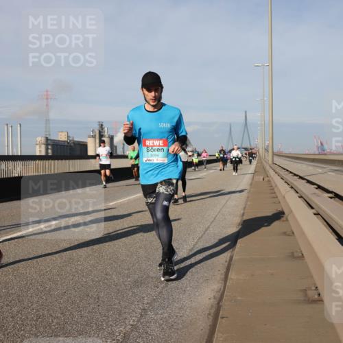 03.10.2025 - Köhlbrandbrückenlauf Lena Gebhardt http://msf.ph/oto/9136911 03.10.2025 09:54:43 Position 2 1771, 3394 meine-sportfotos.de