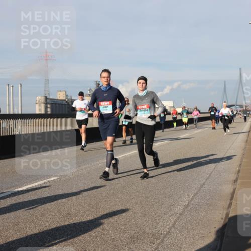 03.10.2025 - Köhlbrandbrückenlauf Lena Gebhardt http://msf.ph/oto/9136925 03.10.2025 09:54:44 Position 2 1439, 1438 meine-sportfotos.de