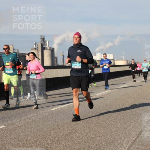 03.10.2025 - Köhlbrandbrückenlauf Lena Gebhardt http://msf.ph/oto/9137049 03.10.2025 09:54:52 Position 2 3146 meine-sportfotos.de