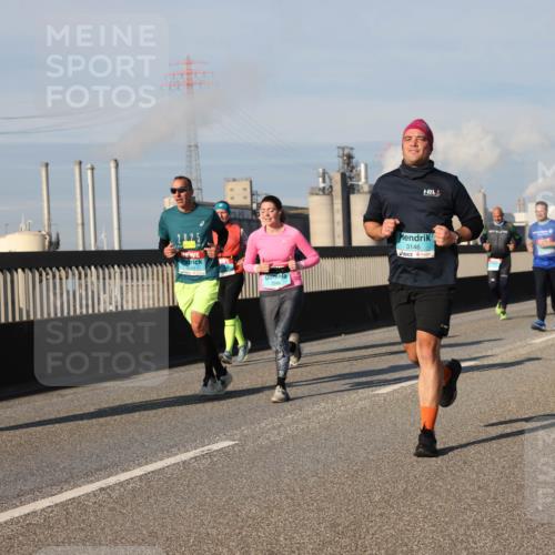 03.10.2025 - Köhlbrandbrückenlauf Lena Gebhardt http://msf.ph/oto/9137055 03.10.2025 09:54:52 Position 2 3549, 3146 meine-sportfotos.de