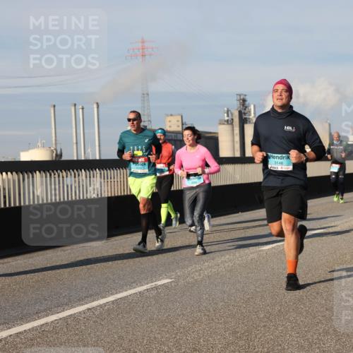 03.10.2025 - Köhlbrandbrückenlauf Lena Gebhardt http://msf.ph/oto/9137059 03.10.2025 09:54:52 Position 2 3146 meine-sportfotos.de