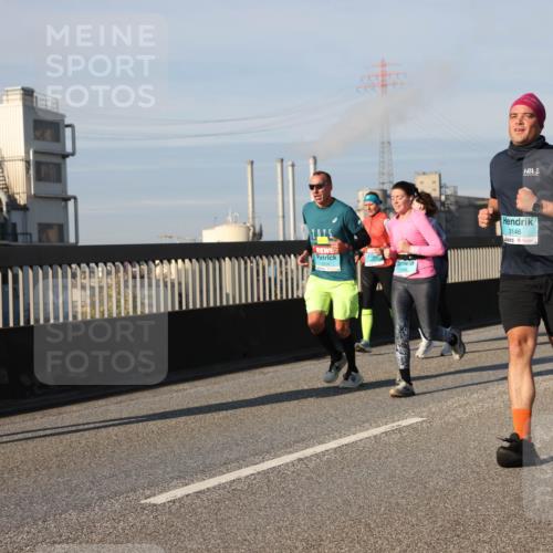 03.10.2025 - Köhlbrandbrückenlauf Lena Gebhardt http://msf.ph/oto/9137063 03.10.2025 09:54:53 Position 2 3680, 3146 meine-sportfotos.de