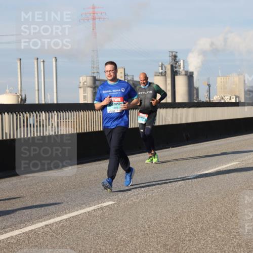 03.10.2025 - Köhlbrandbrückenlauf Lena Gebhardt http://msf.ph/oto/9137094 03.10.2025 09:54:56 Position 2 1865 meine-sportfotos.de