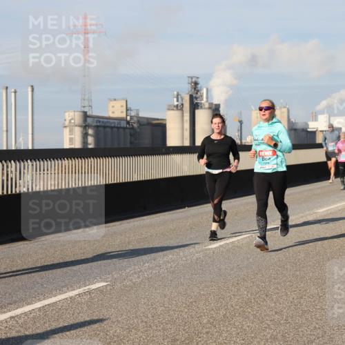 03.10.2025 - Köhlbrandbrückenlauf Lena Gebhardt http://msf.ph/oto/9137129 03.10.2025 09:54:58 Position 2 1514 meine-sportfotos.de