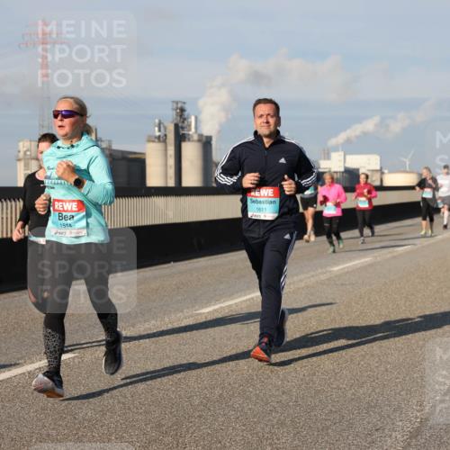 03.10.2025 - Köhlbrandbrückenlauf Lena Gebhardt http://msf.ph/oto/9137153 03.10.2025 09:54:59 Position 2 1514, 1611 meine-sportfotos.de
