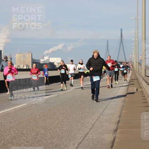 03.10.2025 - Köhlbrandbrückenlauf Lena Gebhardt http://msf.ph/oto/9137173 03.10.2025 09:55:01 Position 2  meine-sportfotos.de
