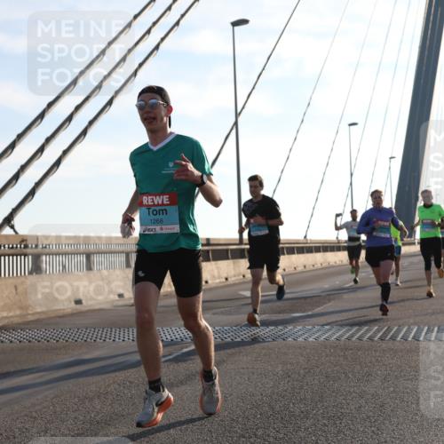 03.10.2025 - Köhlbrandbrückenlauf Yannick Fuchs http://msf.ph/oto/9137193 03.10.2025 08:21:07 Position 2 1268 meine-sportfotos.de
