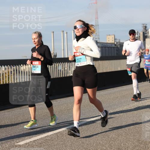 03.10.2025 - Köhlbrandbrückenlauf Lena Gebhardt http://msf.ph/oto/9137253 03.10.2025 09:55:07 Position 2 1627, 3723 meine-sportfotos.de