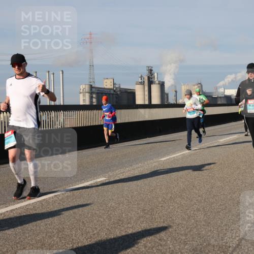03.10.2025 - Köhlbrandbrückenlauf Lena Gebhardt http://msf.ph/oto/9137275 03.10.2025 09:55:09 Position 2  meine-sportfotos.de