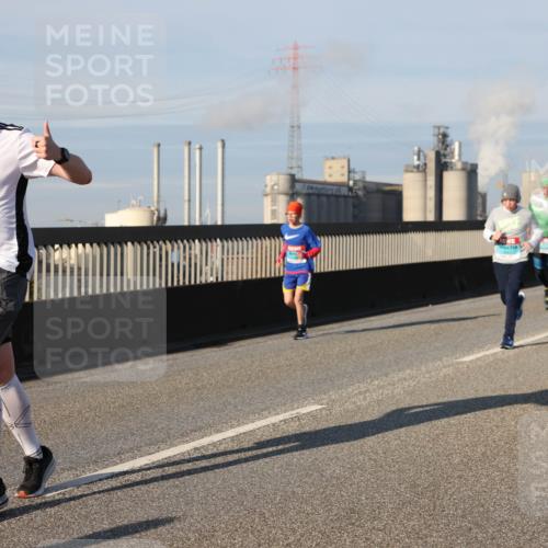 03.10.2025 - Köhlbrandbrückenlauf Lena Gebhardt http://msf.ph/oto/9137285 03.10.2025 09:55:09 Position 2 3326 meine-sportfotos.de