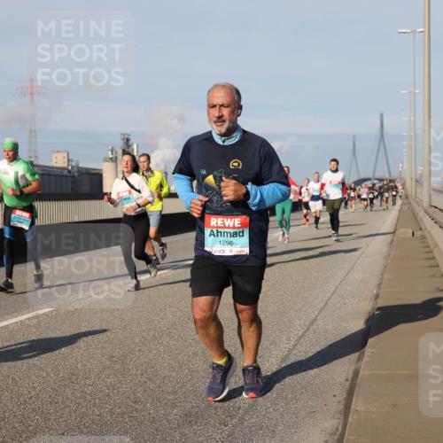 03.10.2025 - Köhlbrandbrückenlauf Lena Gebhardt http://msf.ph/oto/9137340 03.10.2025 09:55:12 Position 2 1296 meine-sportfotos.de