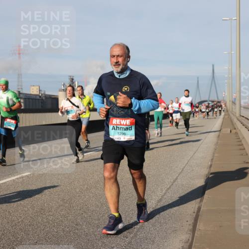 03.10.2025 - Köhlbrandbrückenlauf Lena Gebhardt http://msf.ph/oto/9137344 03.10.2025 09:55:13 Position 2 1296 meine-sportfotos.de