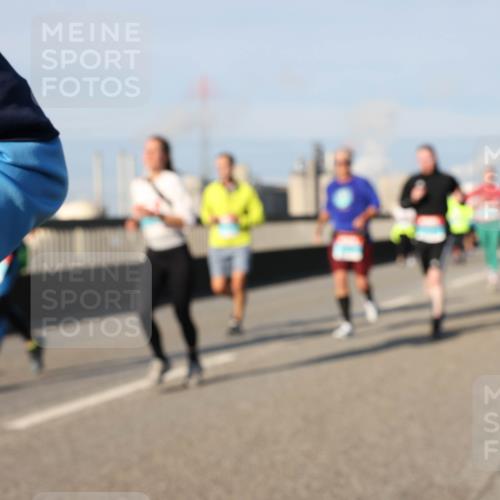 03.10.2025 - Köhlbrandbrückenlauf Lena Gebhardt http://msf.ph/oto/9137366 03.10.2025 09:55:14 Position 2  meine-sportfotos.de